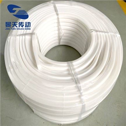 Poliuretanski v prenosnem pasu